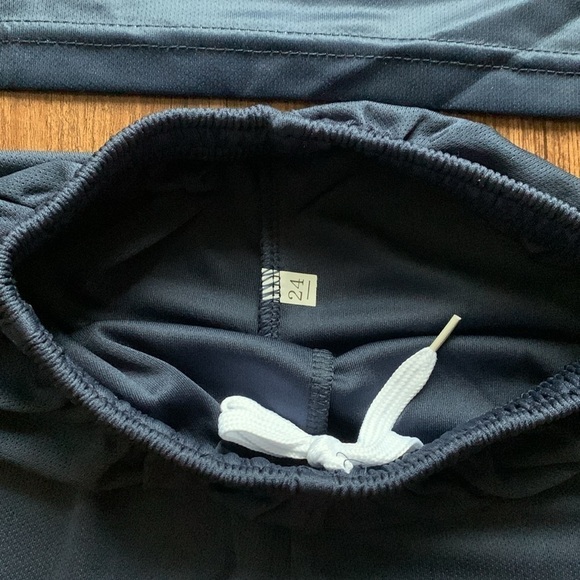 Paris Saint-Germain Neymar Jr Soccer 10 Jersey & Shorts Set Med NWT - Picture 4 of 8